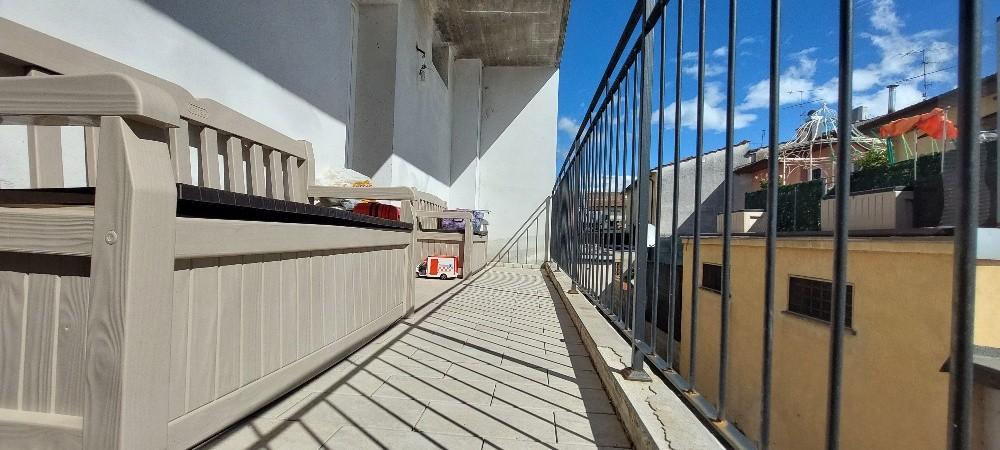 Immagine 16 di Villetta a schiera in vendita  a Pistoia