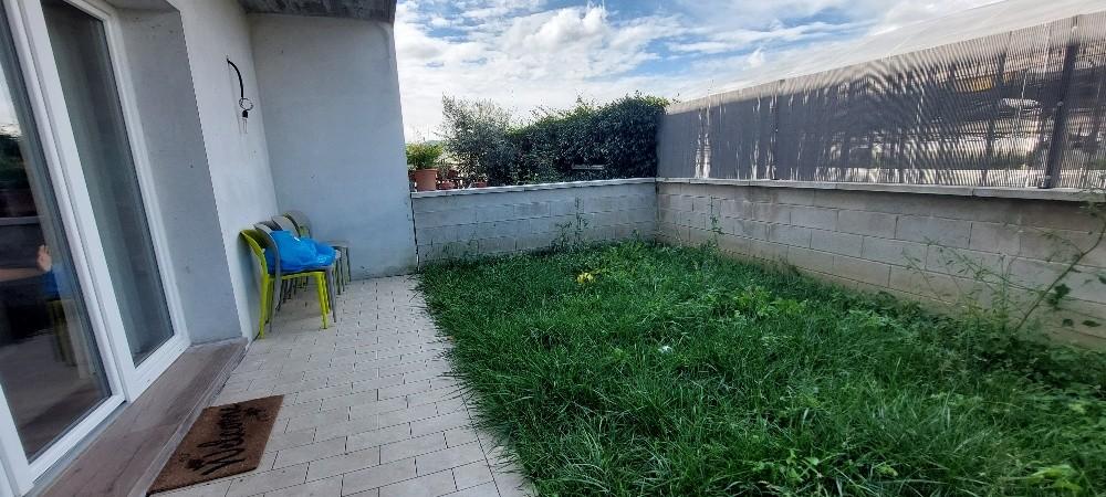 Immagine 4 di Villetta a schiera in vendita  a Pistoia