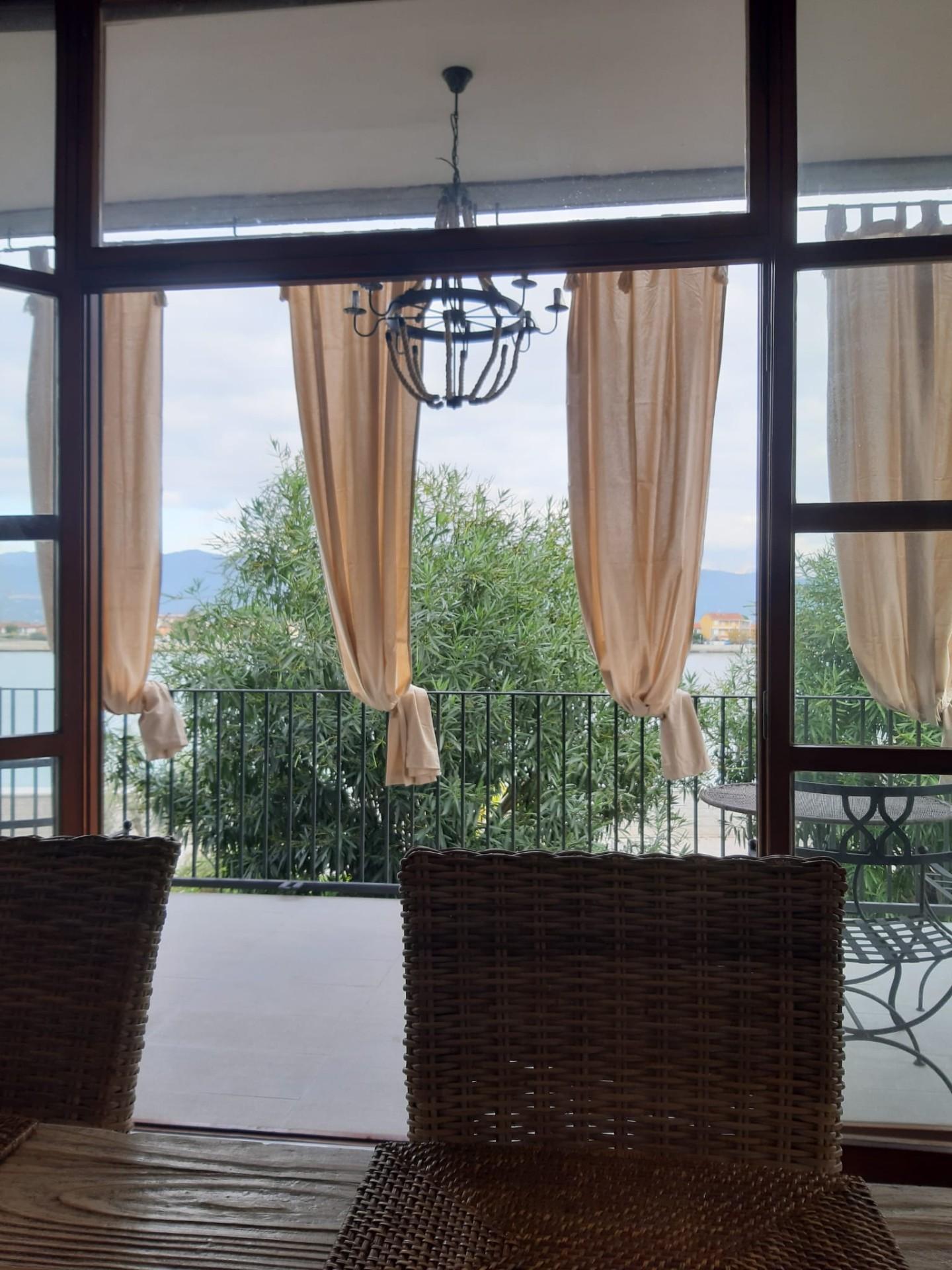 Immagine 9 di Casa bifamiliare in affitto  a Ameglia