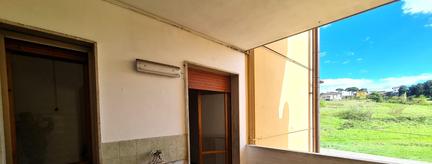 Immagine 3 di Appartamento in vendita  a Montopoli In Val D'arno