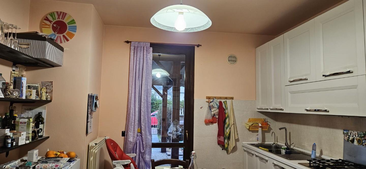 Immagine 21 di Appartamento in vendita  a Santa Maria A Monte