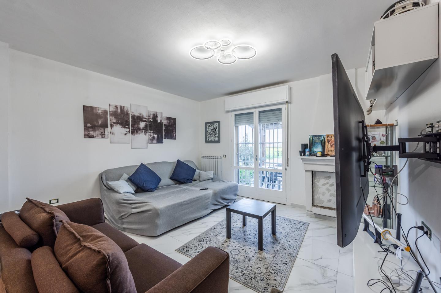 Immagine 7 di Villetta a schiera in vendita  a San Prospero