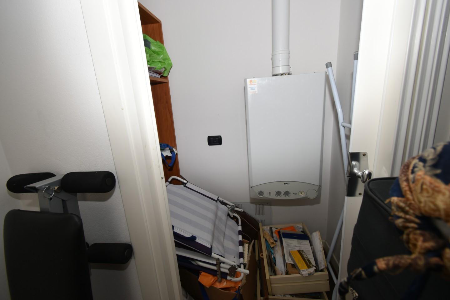 Immagine 30 di Casa bifamiliare in vendita  a Vecchiano