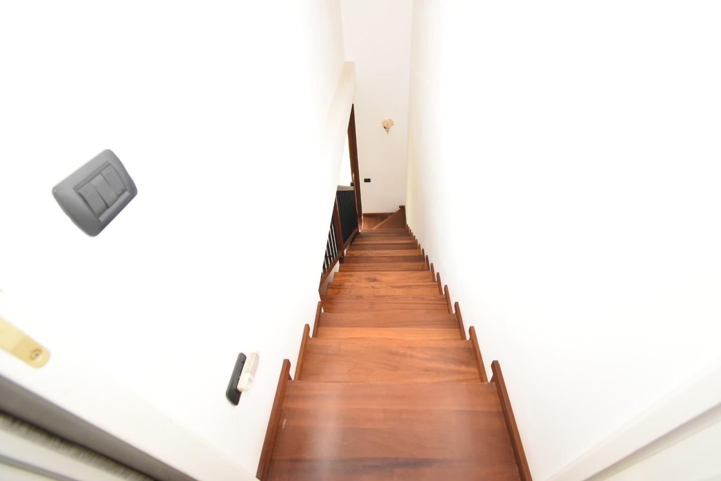 Immagine 28 di Casa bifamiliare in vendita  a Vecchiano