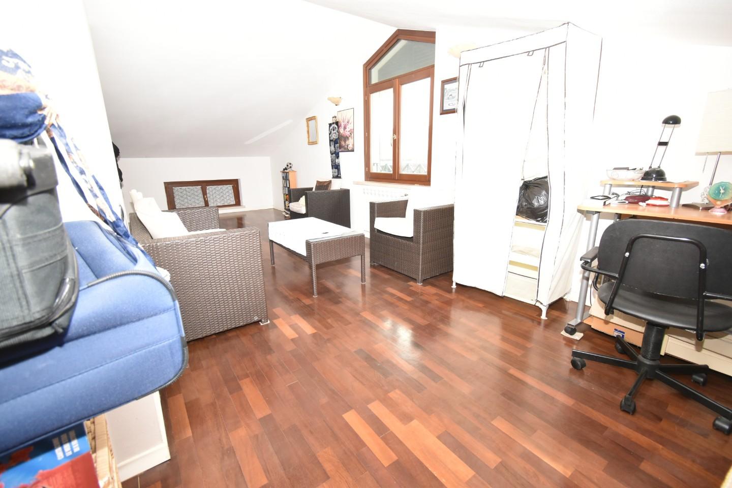 Immagine 31 di Casa bifamiliare in vendita  a Vecchiano