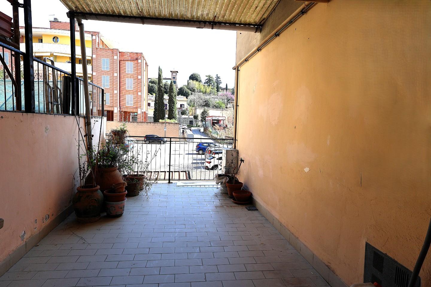 Immagine 1 di Appartamento in vendita  a Poggibonsi