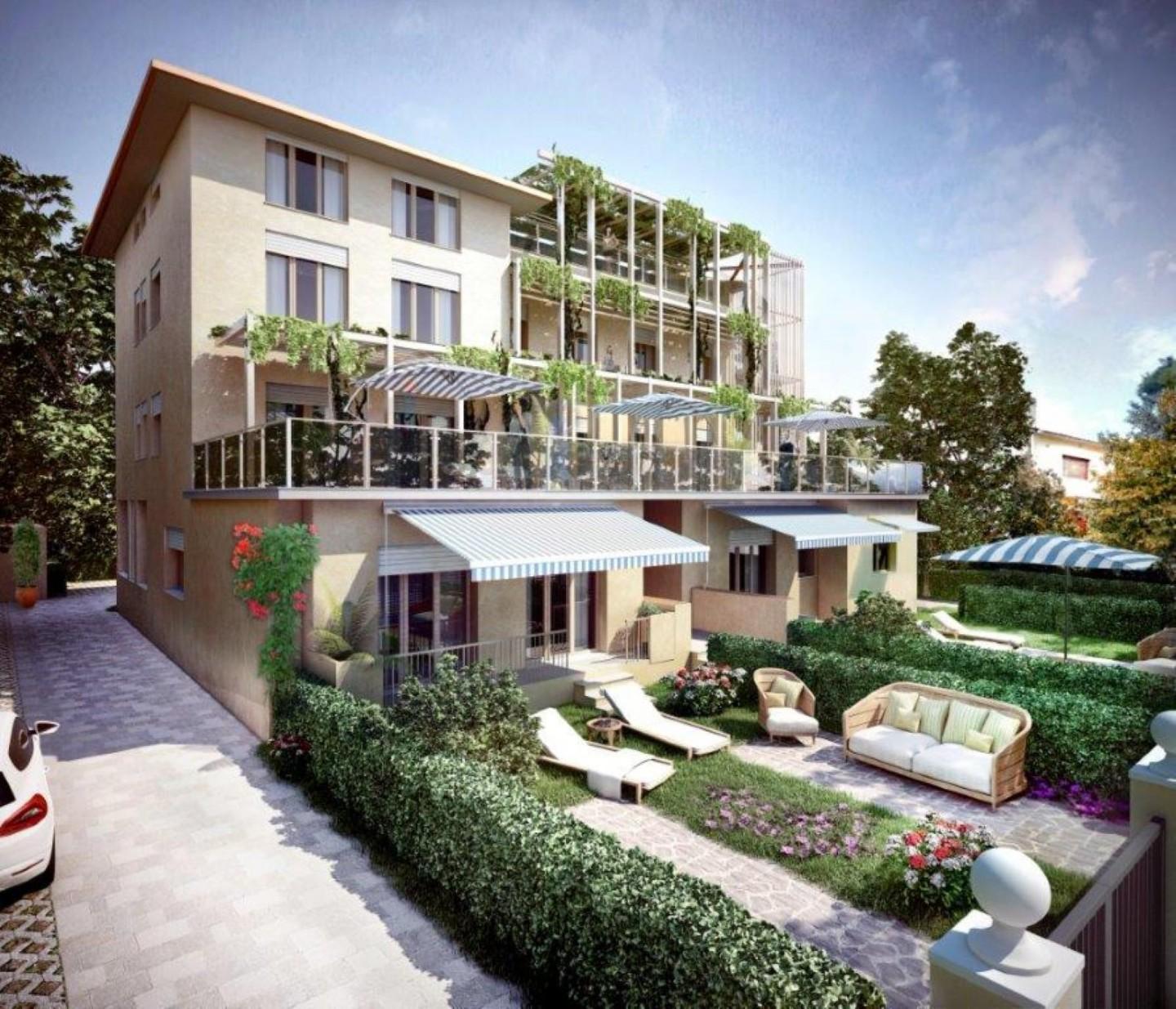 Immagine 7 di Mansarda in vendita  a Pisa