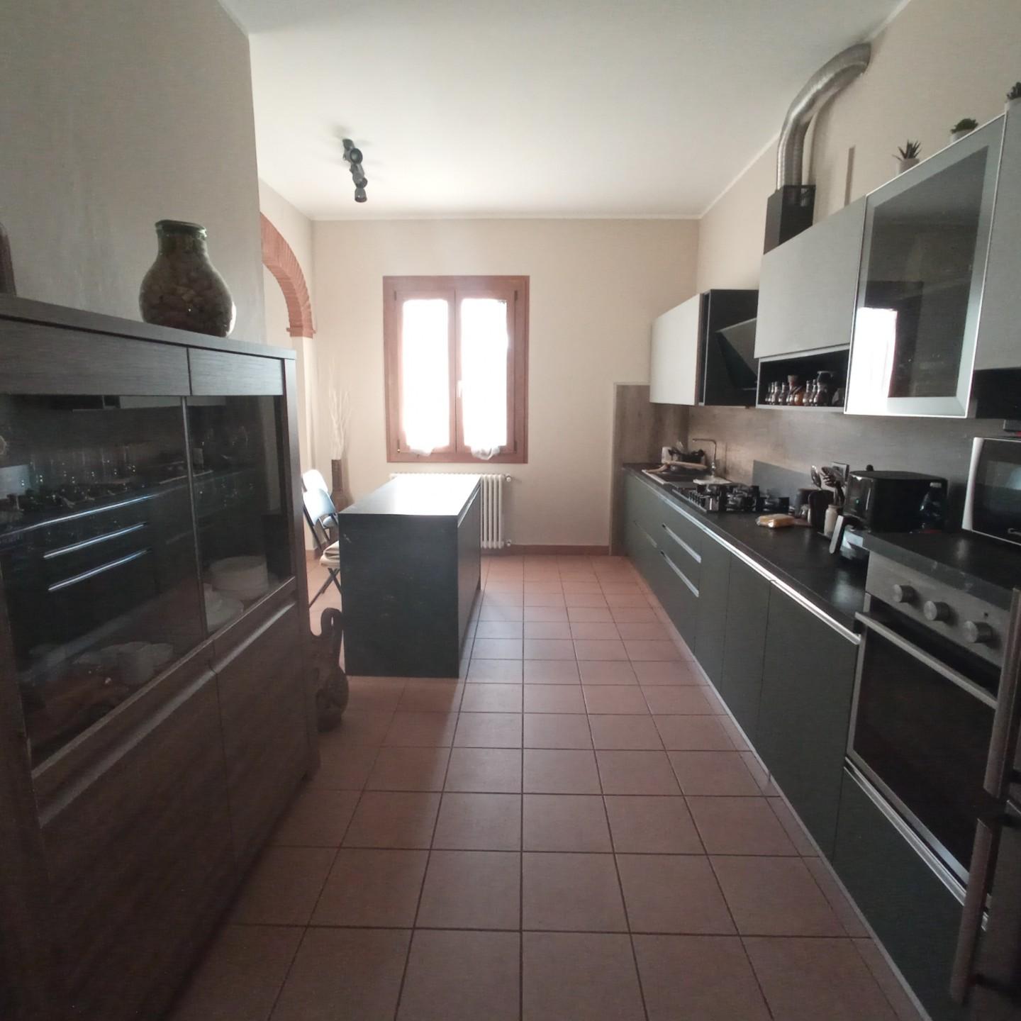 Immagine 5 di Appartamento in vendita  a Montopoli In Val D'arno