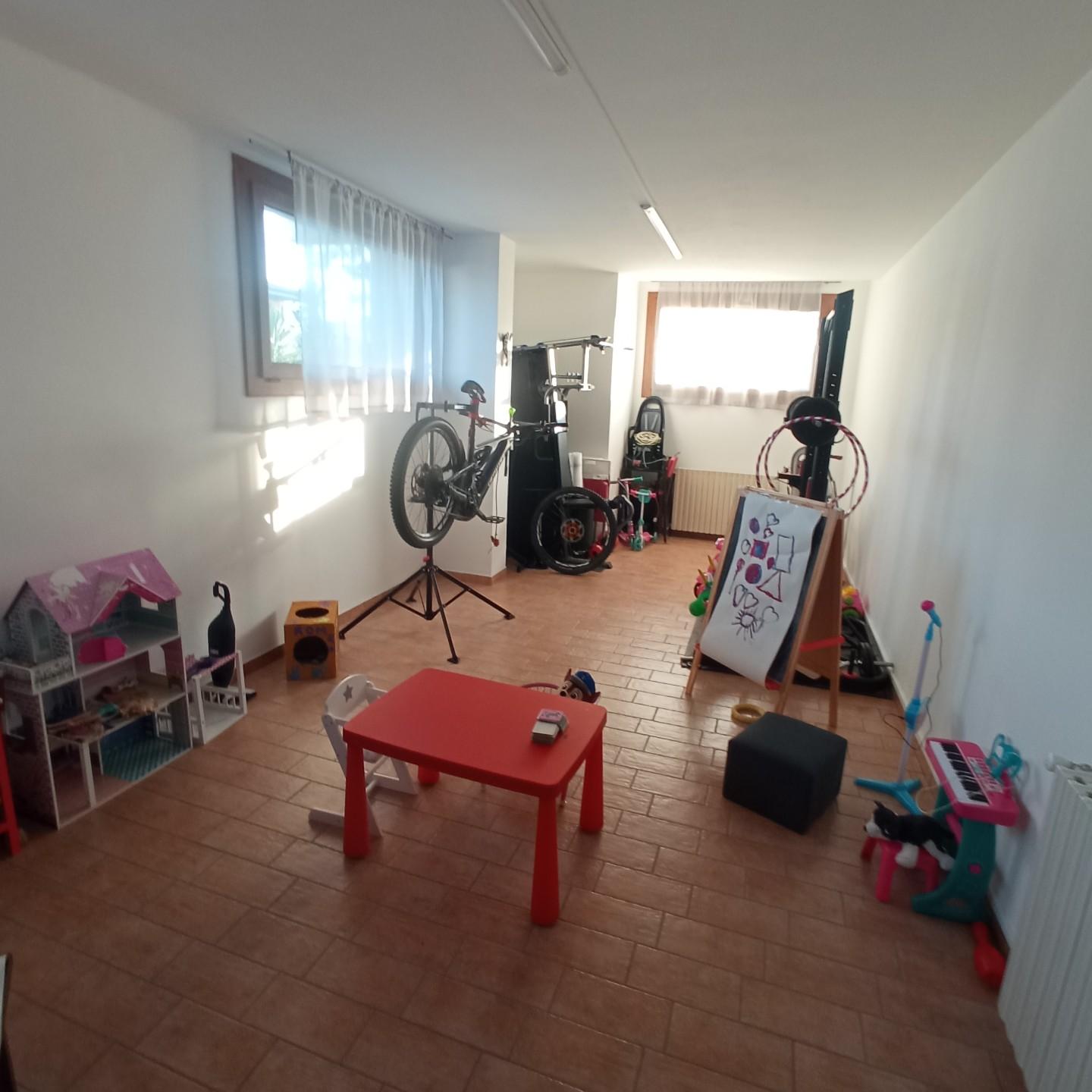 Immagine 10 di Appartamento in vendita  a Montopoli In Val D'arno