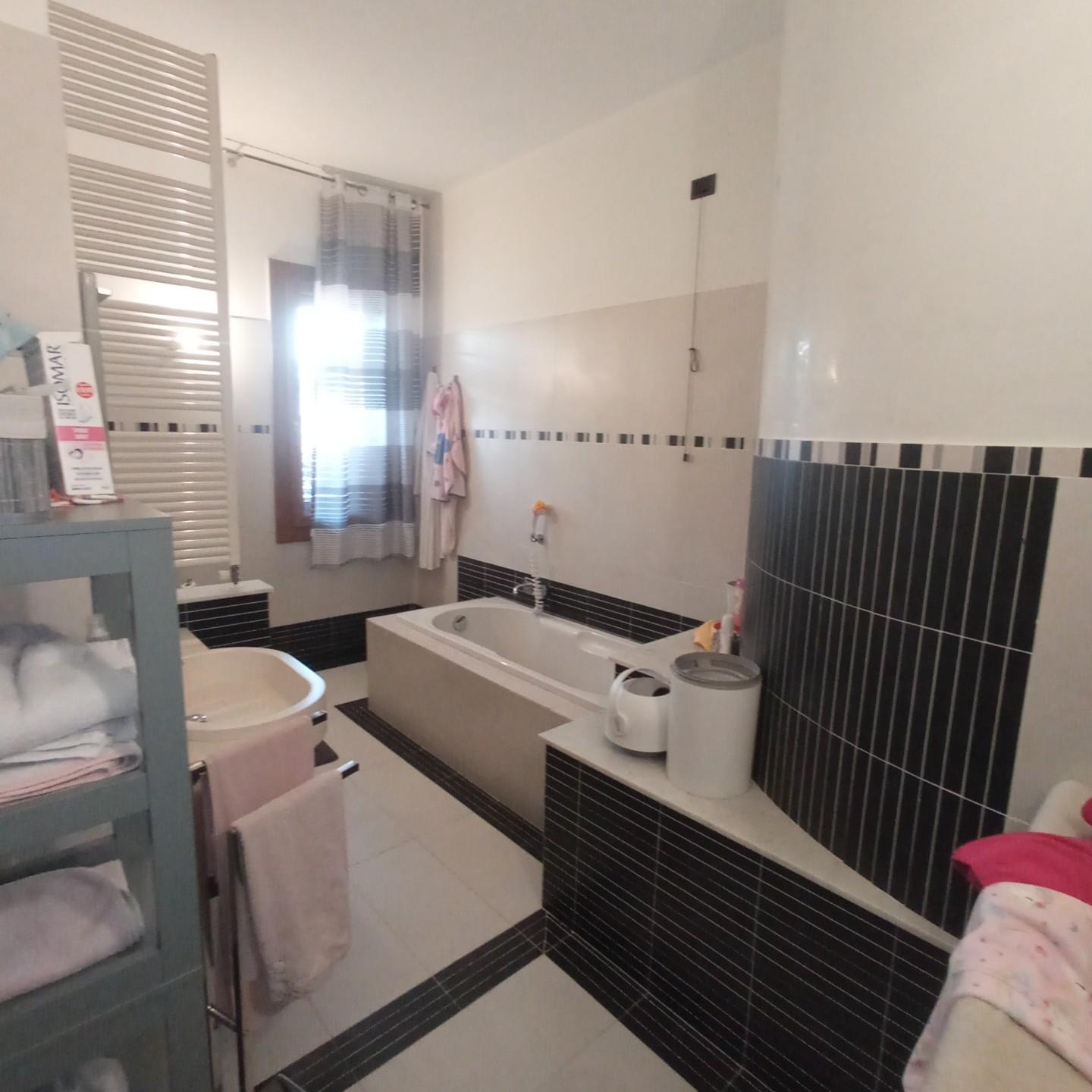 Immagine 33 di Appartamento in vendita  a Montopoli In Val D'arno