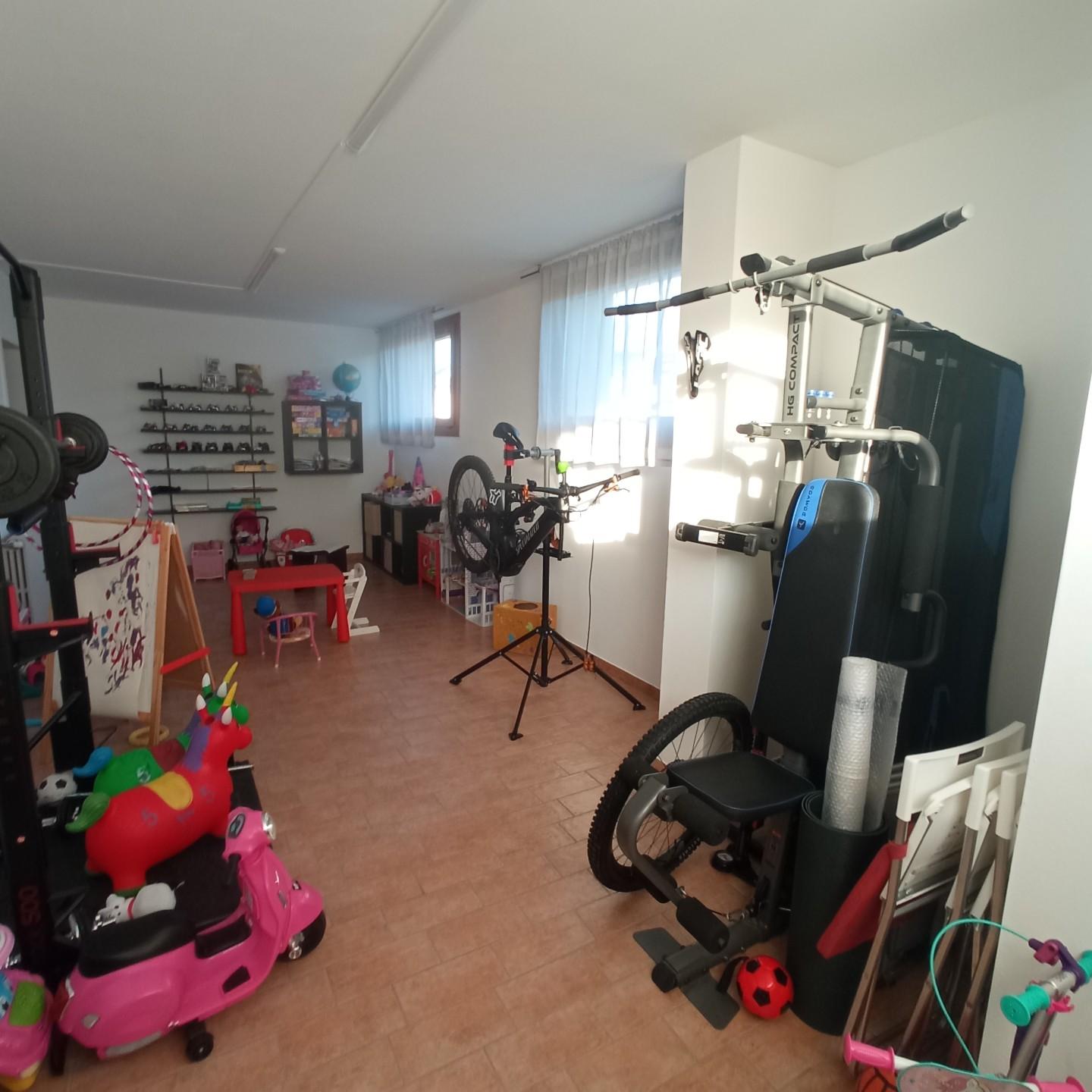 Immagine 11 di Appartamento in vendita  a Montopoli In Val D'arno