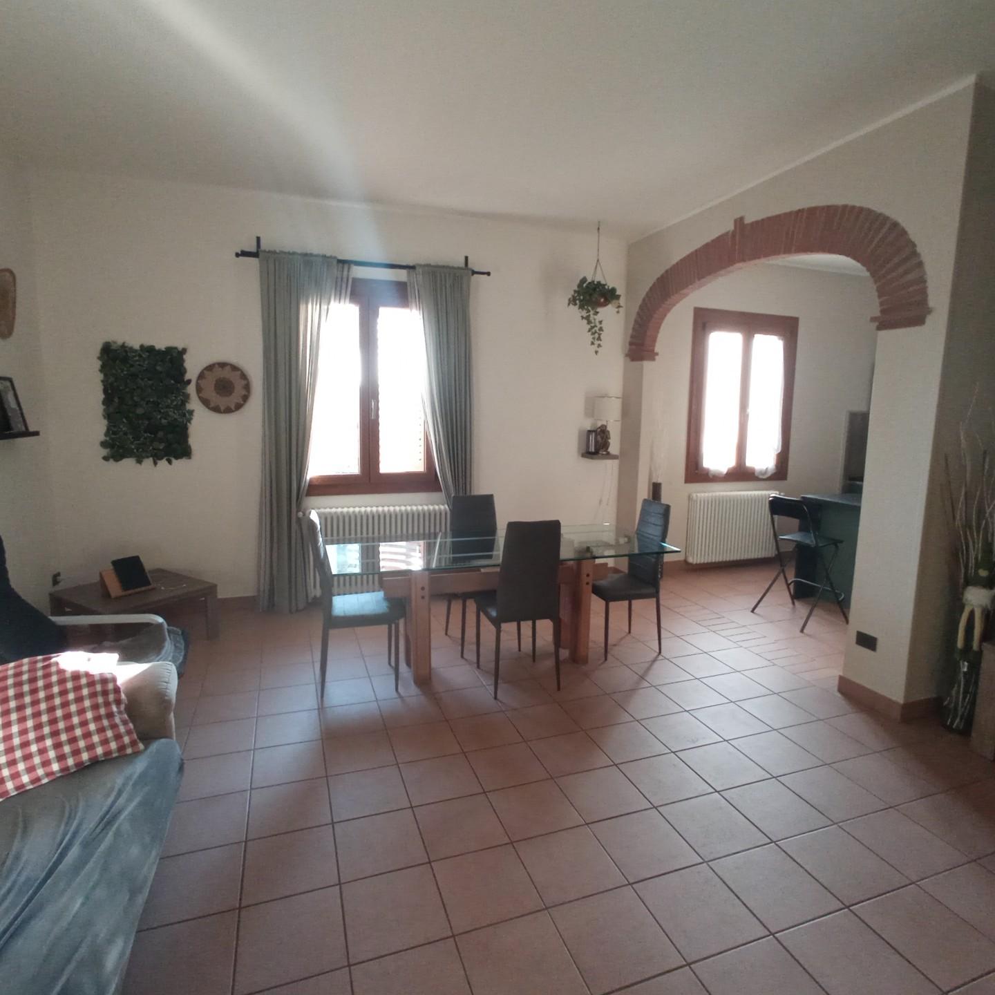 Immagine 1 di Appartamento in vendita  a Montopoli In Val D'arno