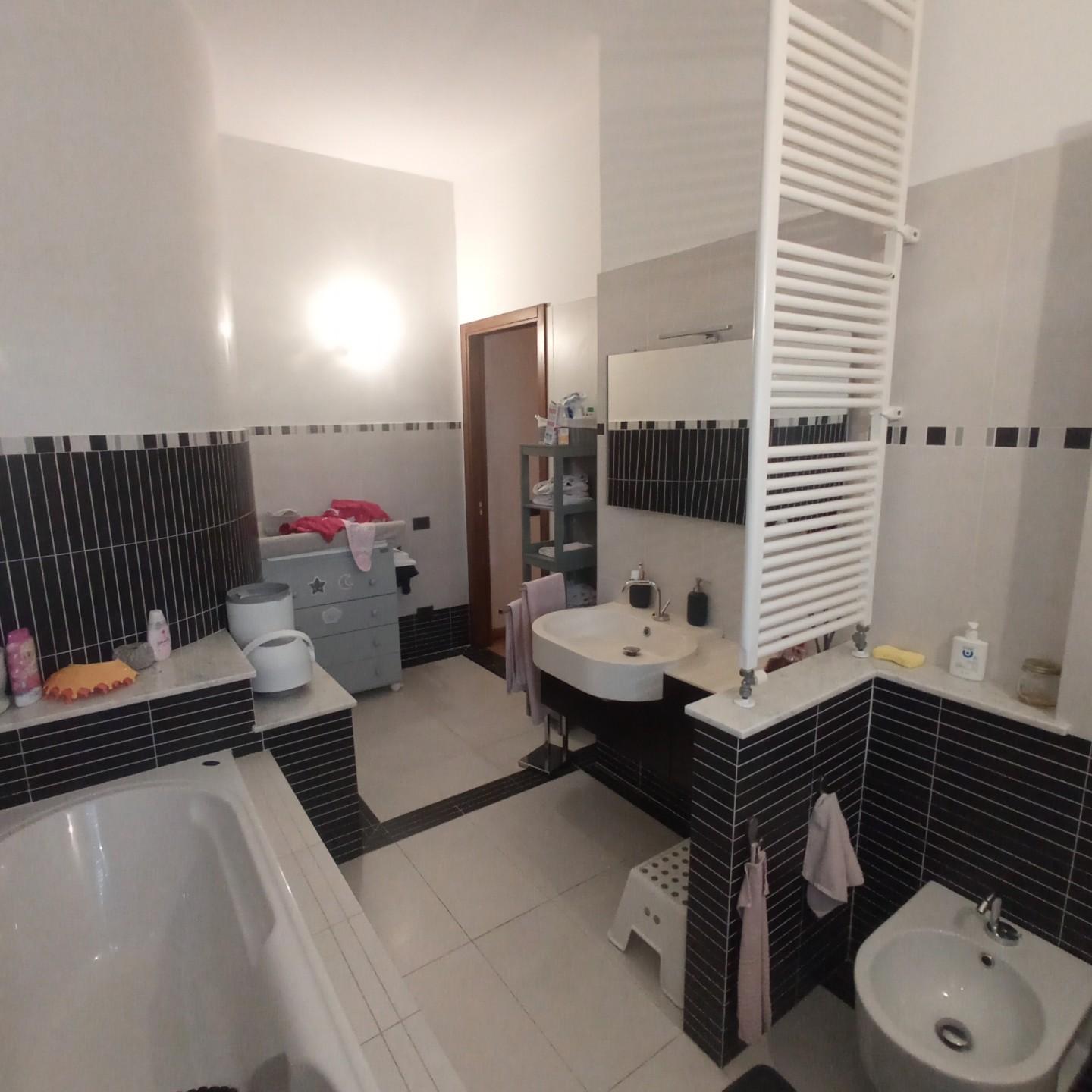 Immagine 34 di Appartamento in vendita  a Montopoli In Val D'arno