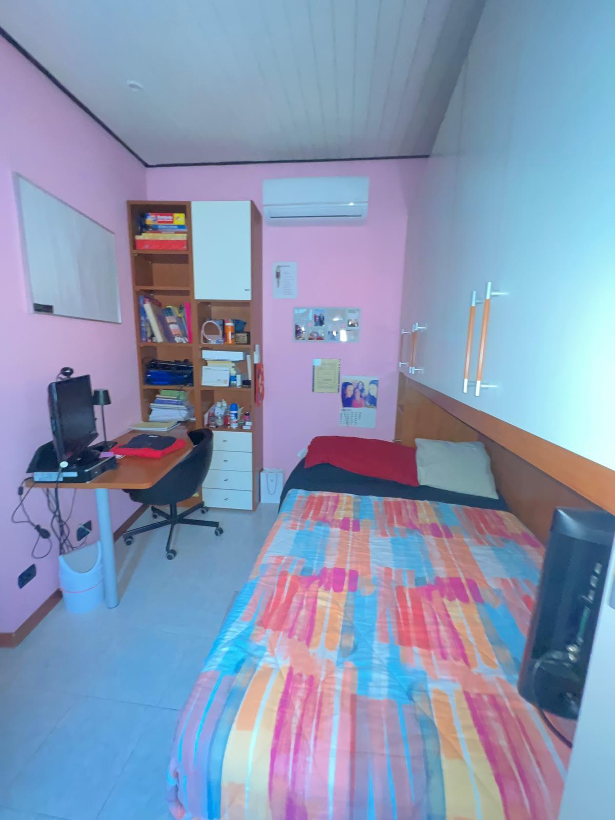 Immagine 18 di Appartamento in vendita  a Colle Di Val D'elsa