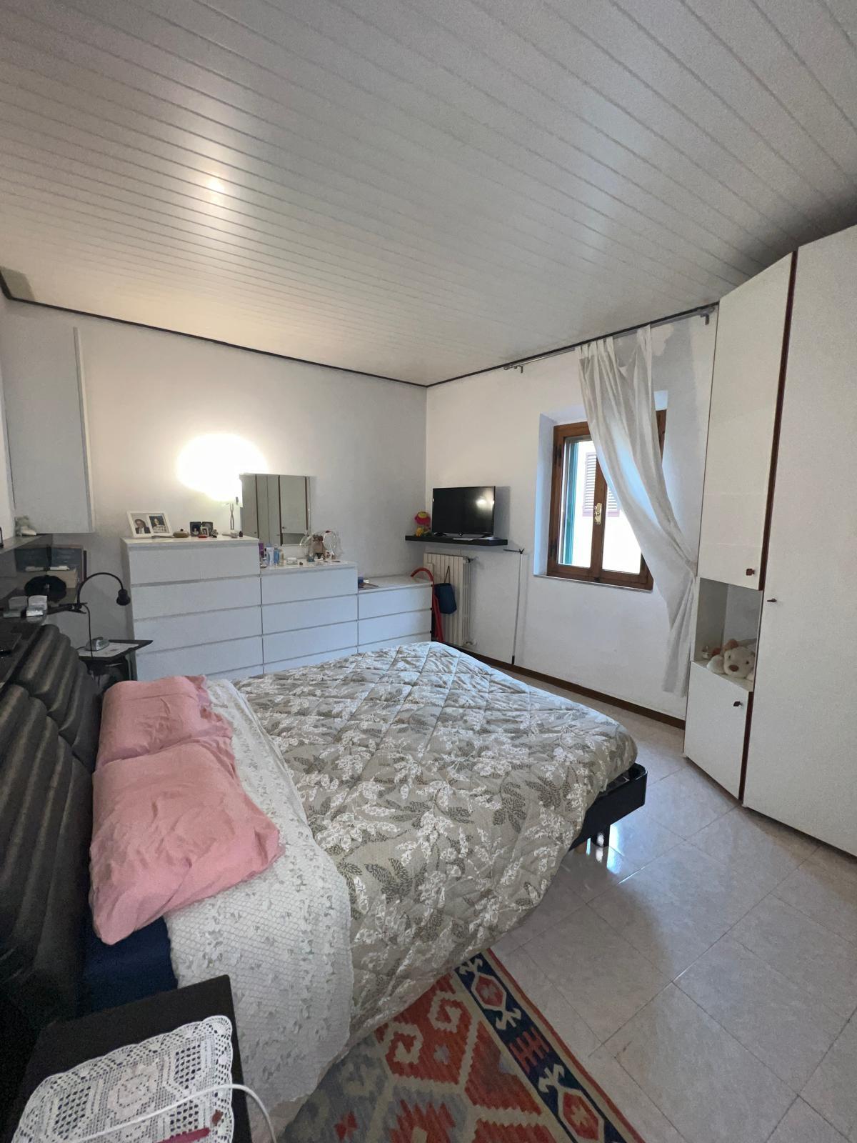 Immagine 39 di Appartamento in vendita  a Colle Di Val D'elsa