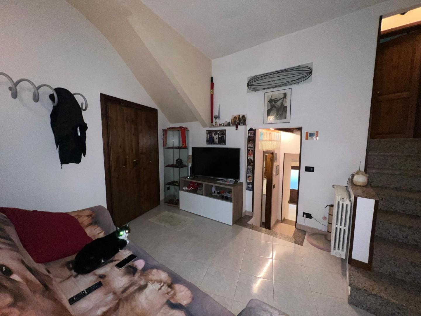 Immagine 44 di Appartamento in vendita  a Colle Di Val D'elsa