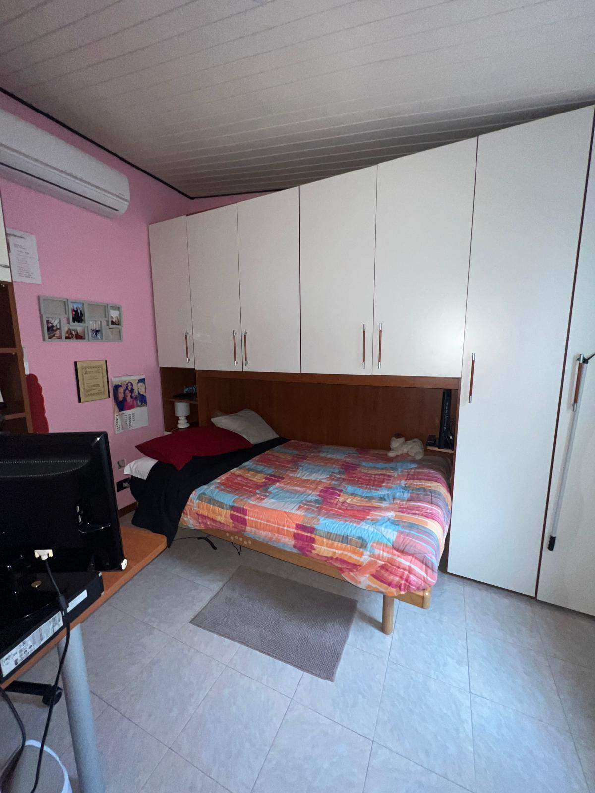 Immagine 19 di Appartamento in vendita  a Colle Di Val D'elsa