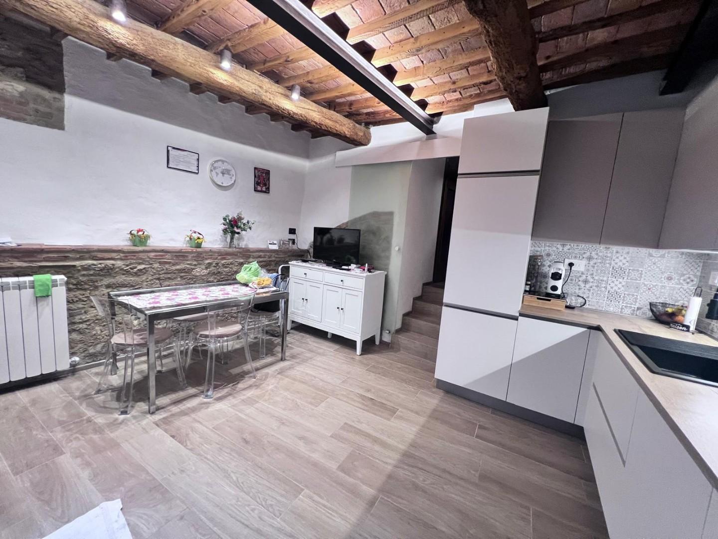 Immagine 3 di Appartamento in vendita  a Colle Di Val D'elsa