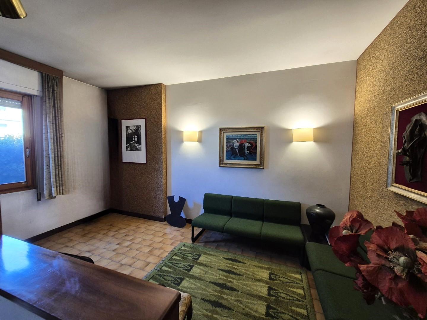 Immagine 1 di Ufficio in vendita  a Santa Croce Sull'arno