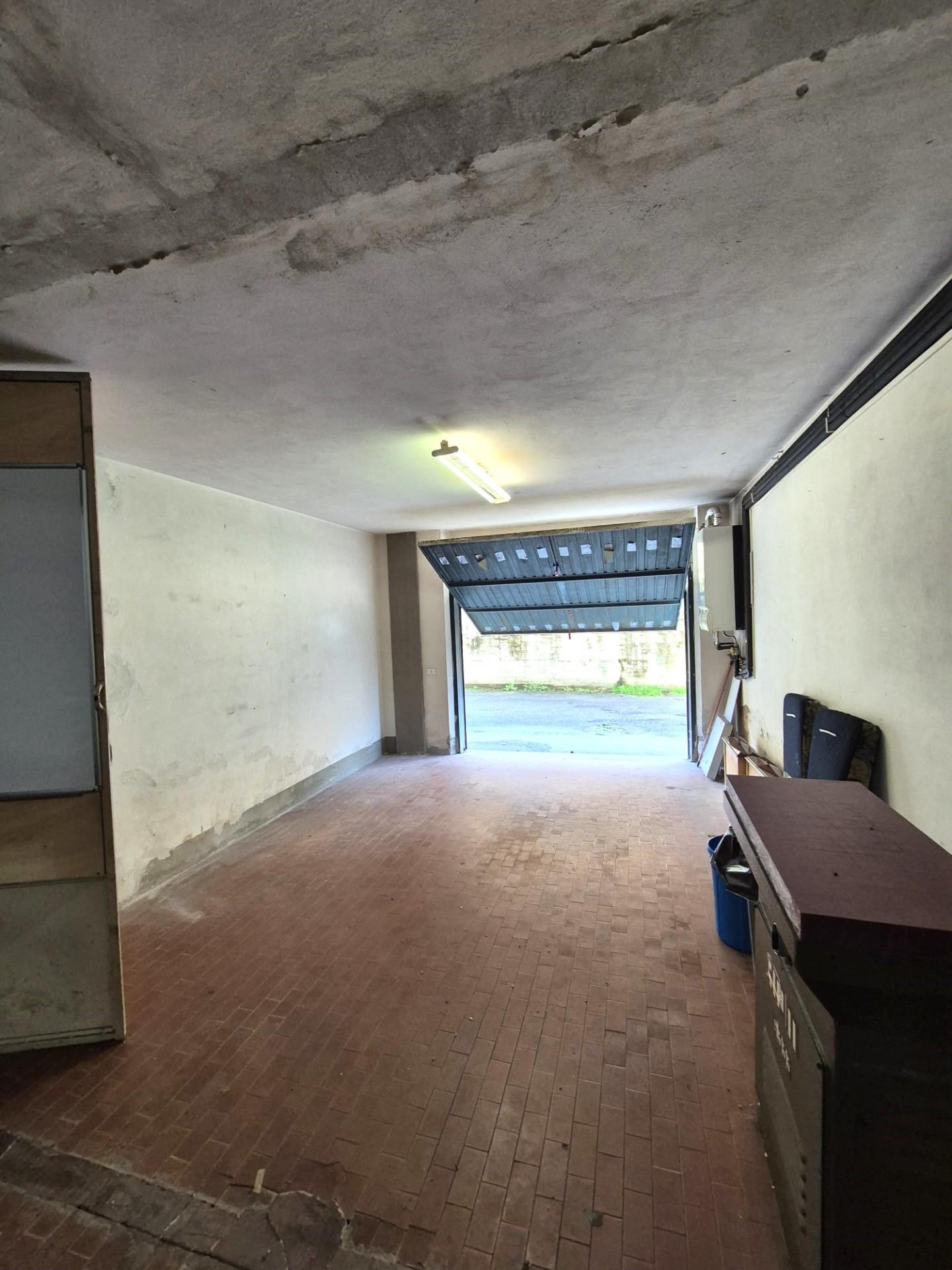 Immagine 11 di Ufficio in vendita  a Santa Croce Sull'arno