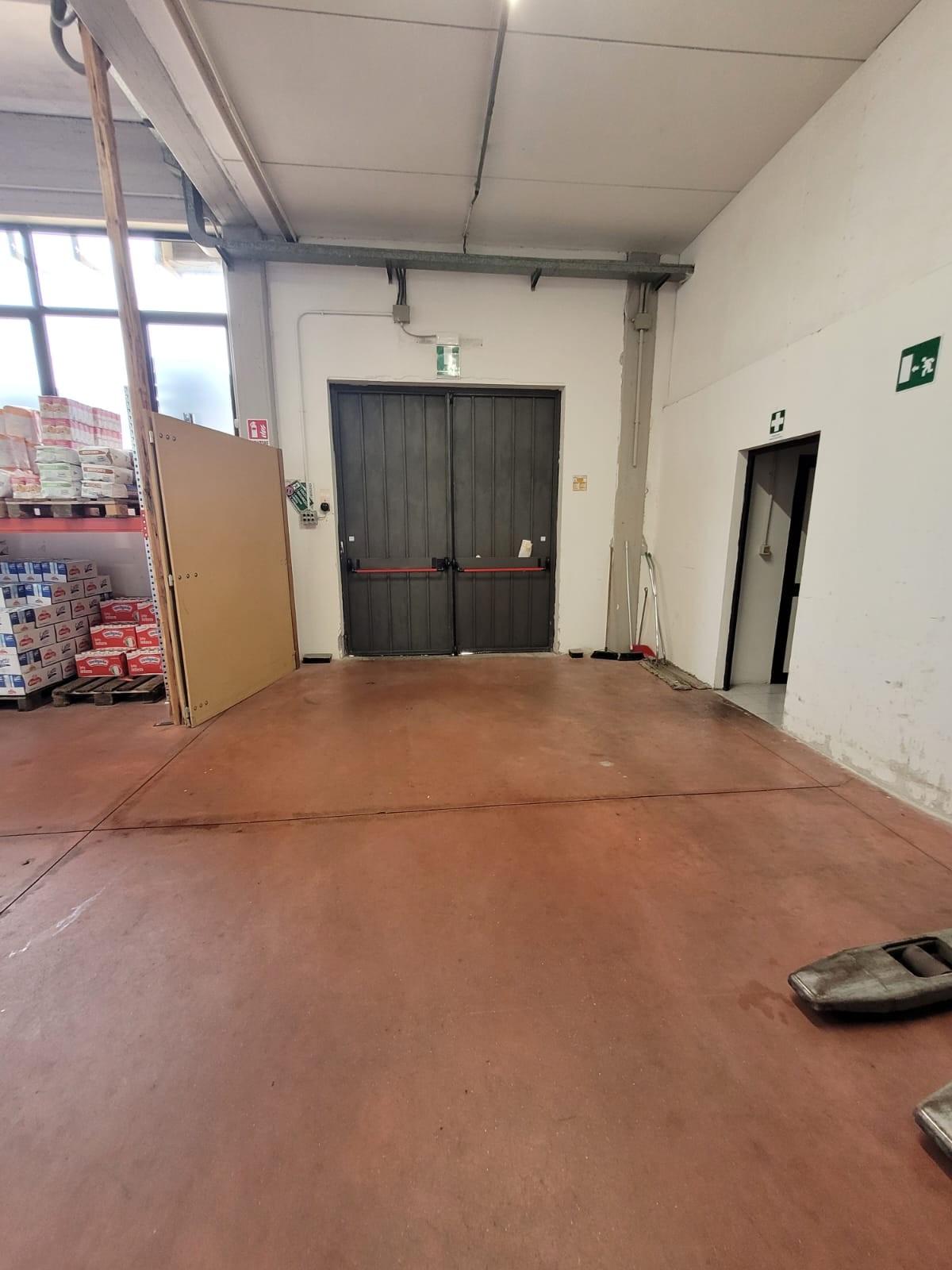 Immagine 3 di Attività artigianale in vendita  a Montelupo Fiorentino