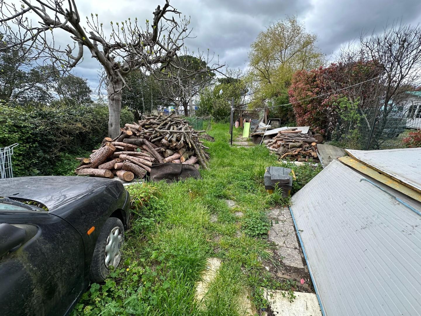 Immagine 22 di Casa bifamiliare in vendita  a Campi Bisenzio