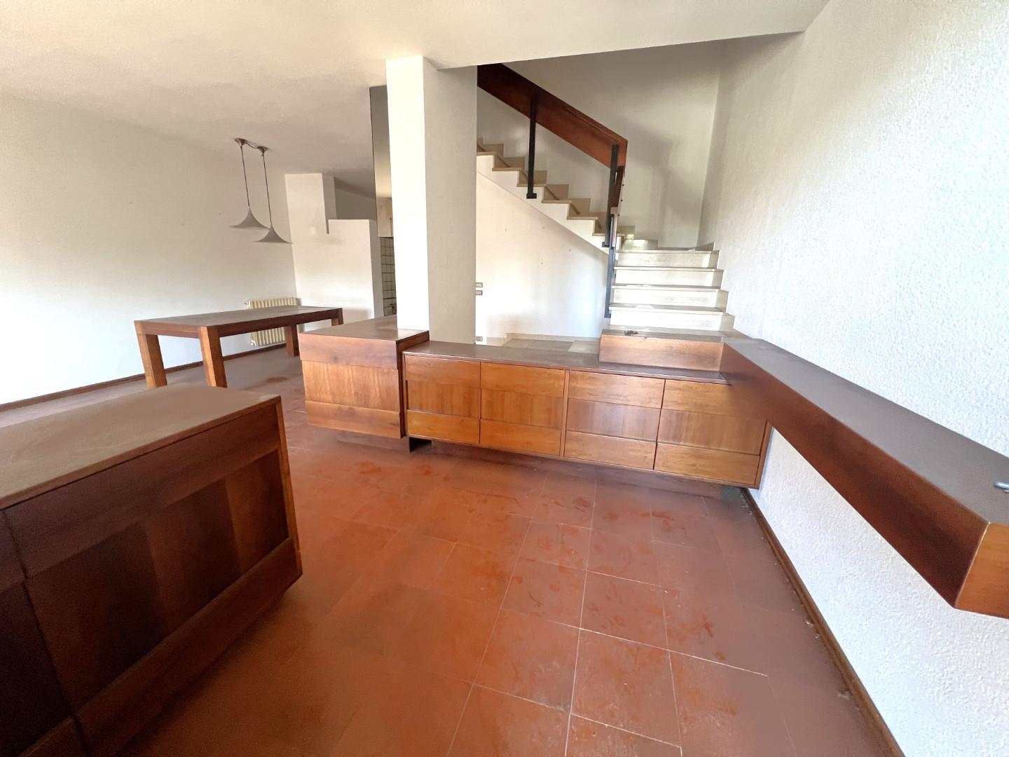 Immagine 3 di Villetta a schiera in vendita  a Cascina