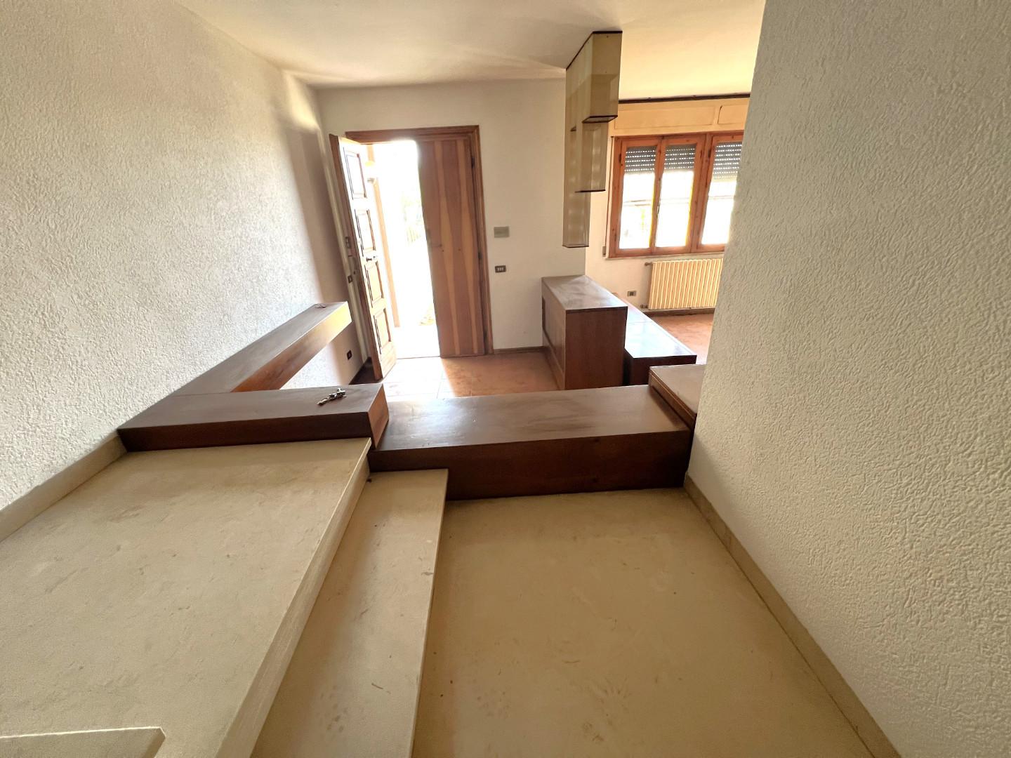 Immagine 7 di Villetta a schiera in vendita  a Cascina