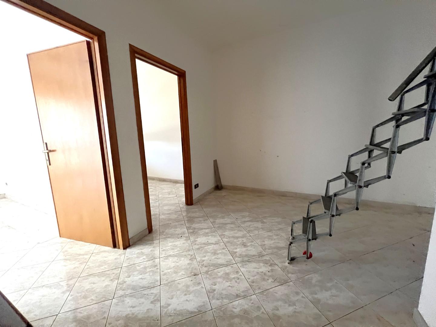 Immagine 12 di Villetta a schiera in vendita  a Cascina