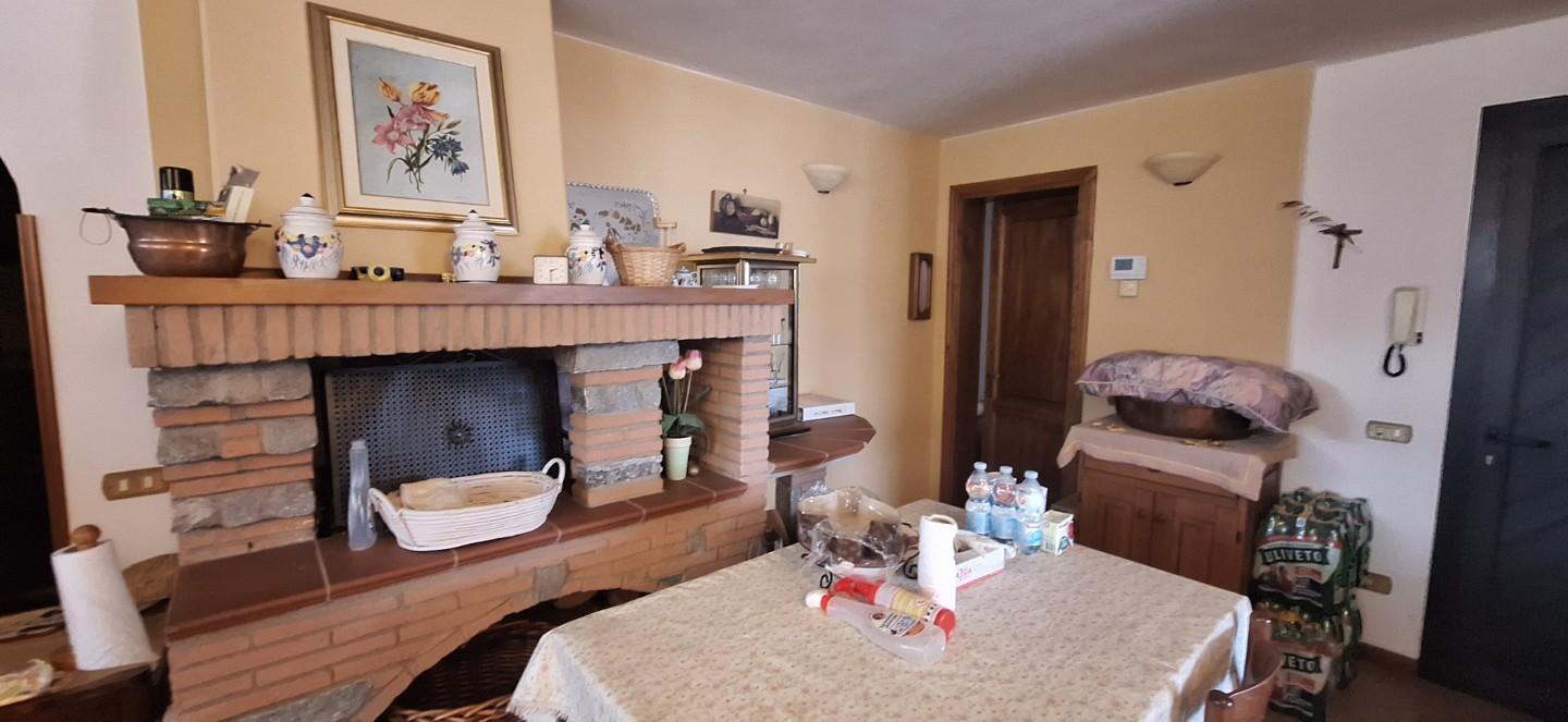 Immagine 8 di Villa in vendita  a Coreglia Antelminelli