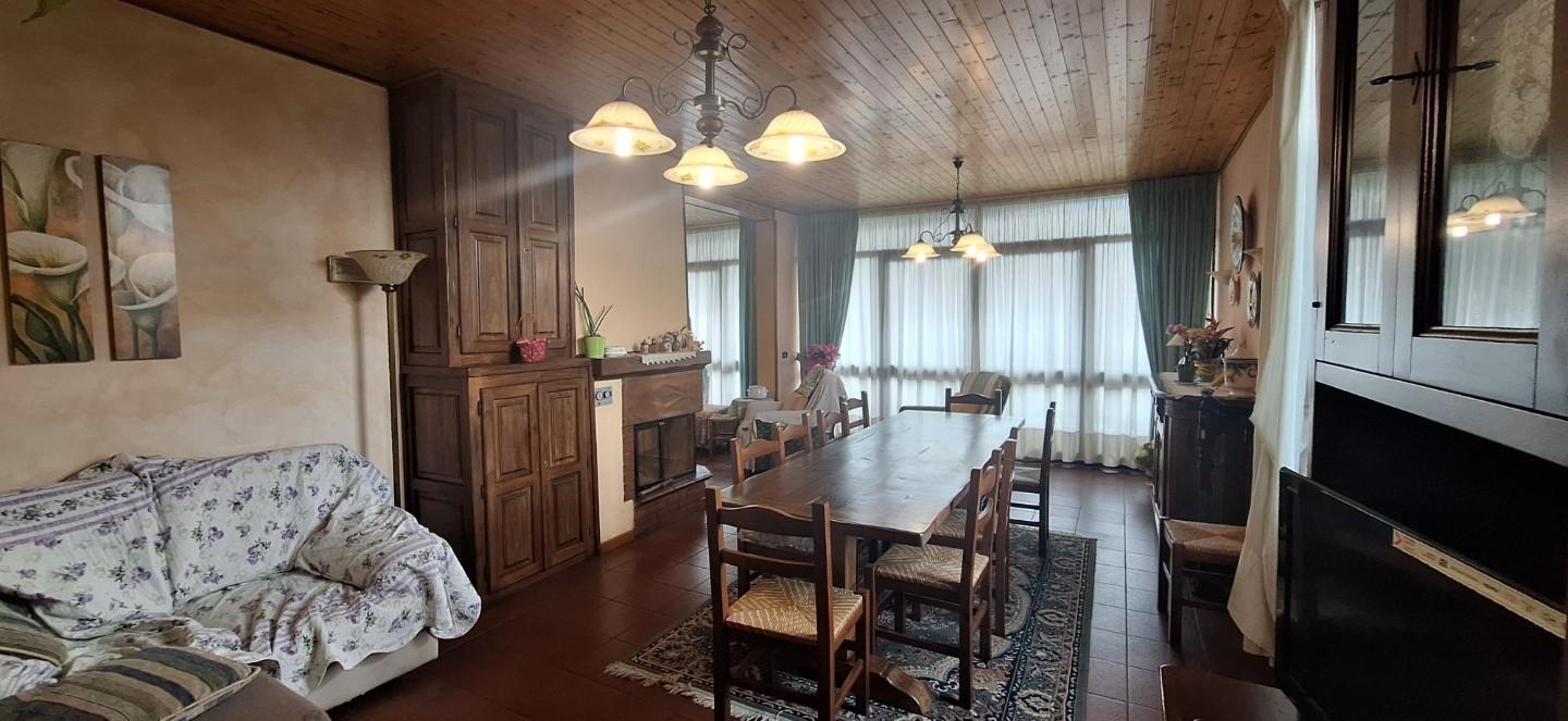 Immagine 12 di Villa in vendita  a Coreglia Antelminelli