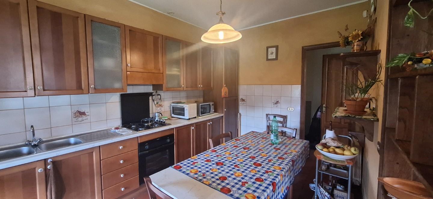 Immagine 5 di Villa in vendita  a Coreglia Antelminelli