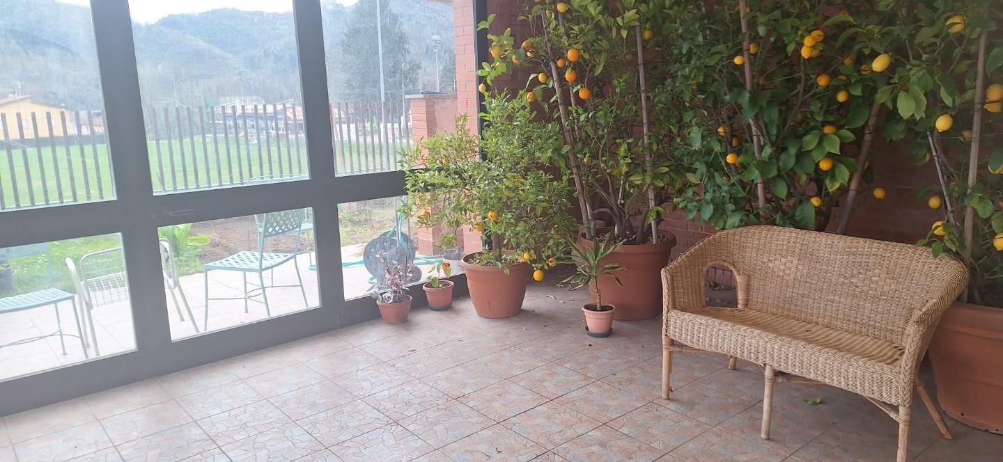 Immagine 10 di Villa in vendita  a Coreglia Antelminelli