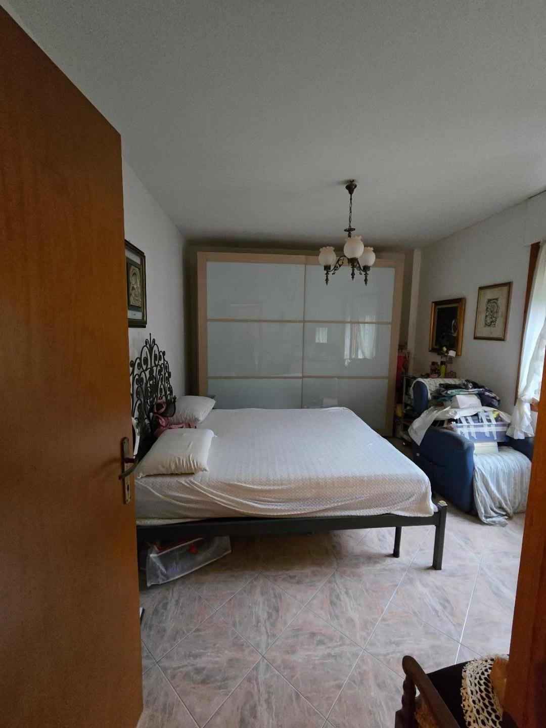 Immagine 6 di Appartamento in vendita  a Massa