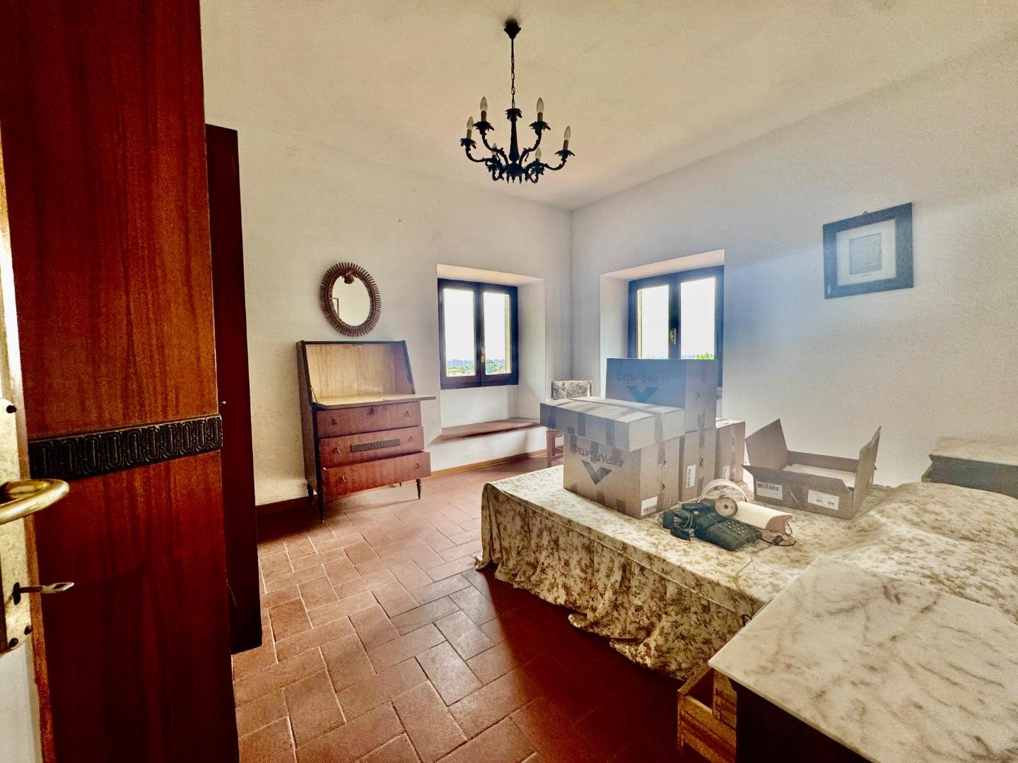 Immagine 20 di Casa bifamiliare in vendita  a Montignoso