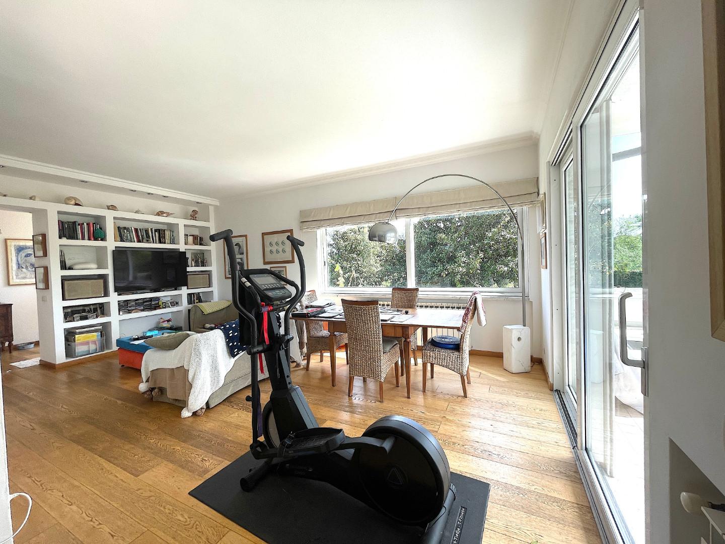 Immagine 6 di Appartamento in vendita  a Pietrasanta