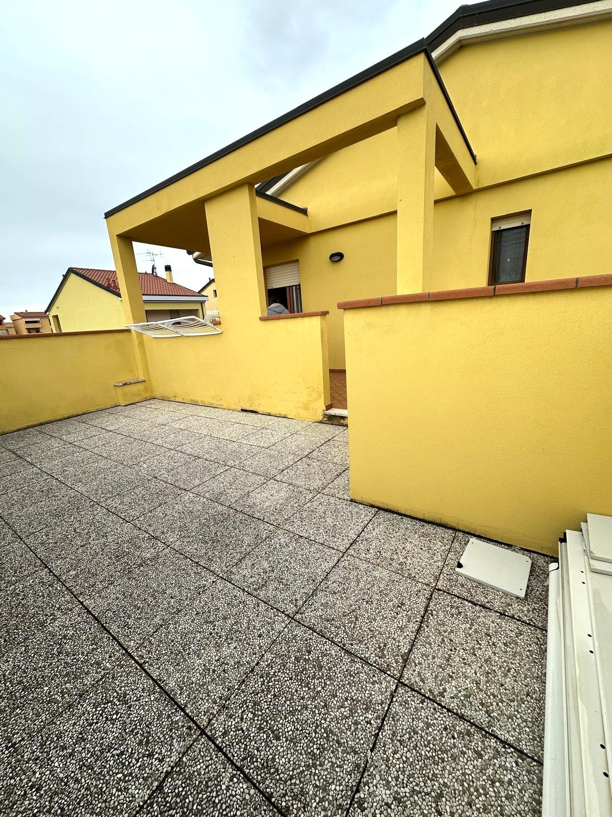 Immagine 3 di Appartamento in vendita  a Campiglia Marittima