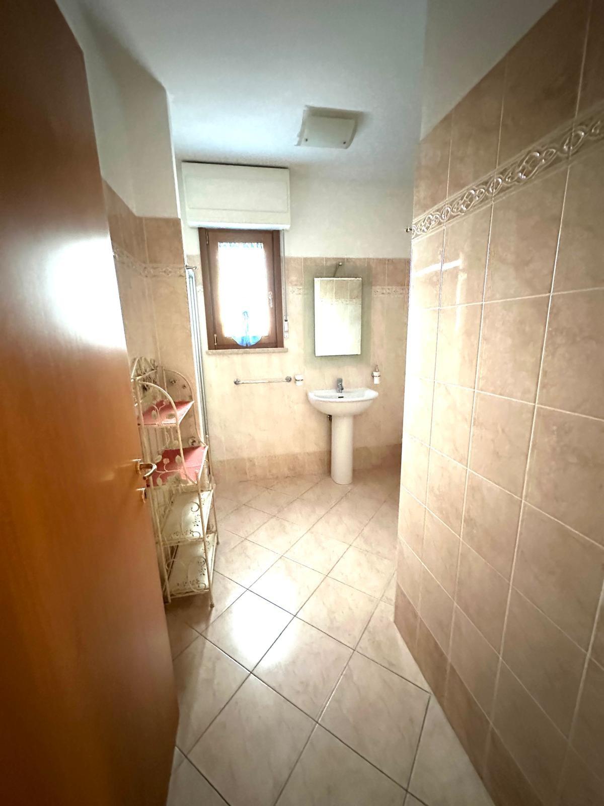 Immagine 6 di Appartamento in vendita  a Campiglia Marittima