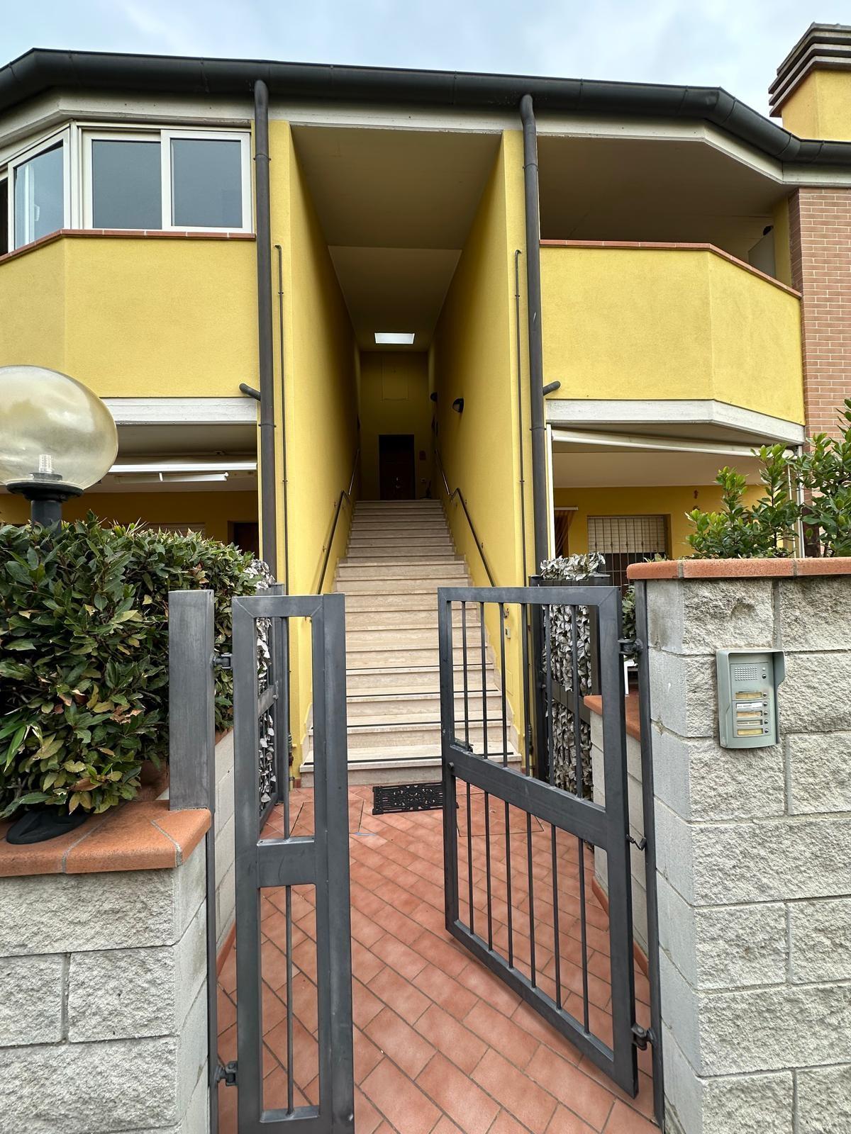 Immagine 9 di Appartamento in vendita  a Campiglia Marittima