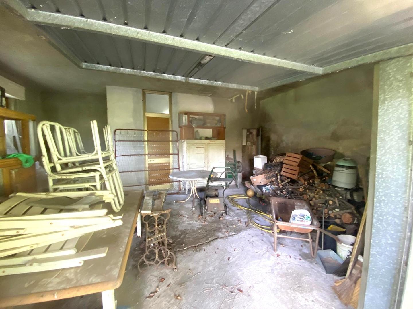 Immagine 15 di Villa in vendita  a Massa