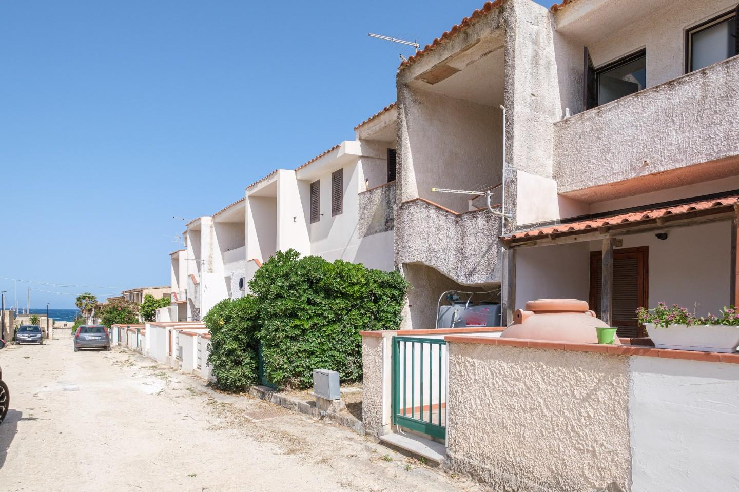 Immagine 37 di Appartamento in vendita  a Noto