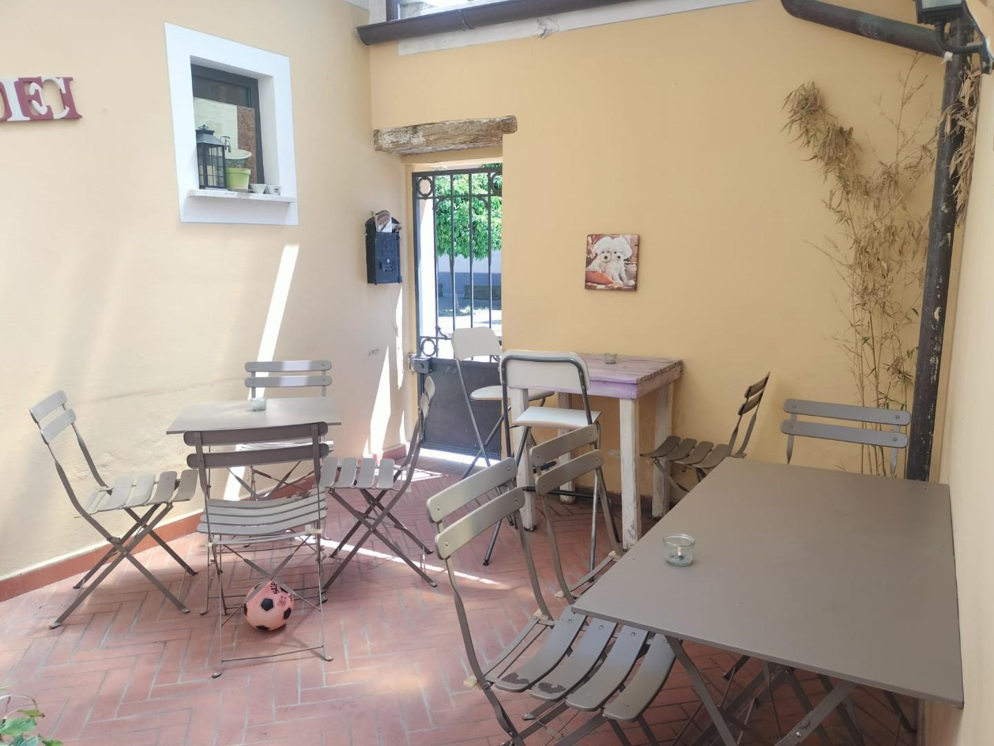 Immagine 5 di Bar / Ristorante in vendita  a Massa