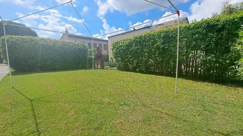 Immagine 3 di Casa colonica in vendita  a Pontedera