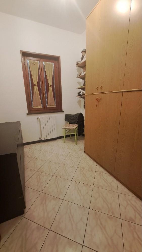 Immagine 41 di Casa colonica in vendita  a Pontedera