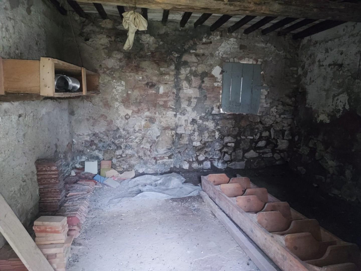 Immagine 32 di Porzione di casa in vendita  a Lajatico