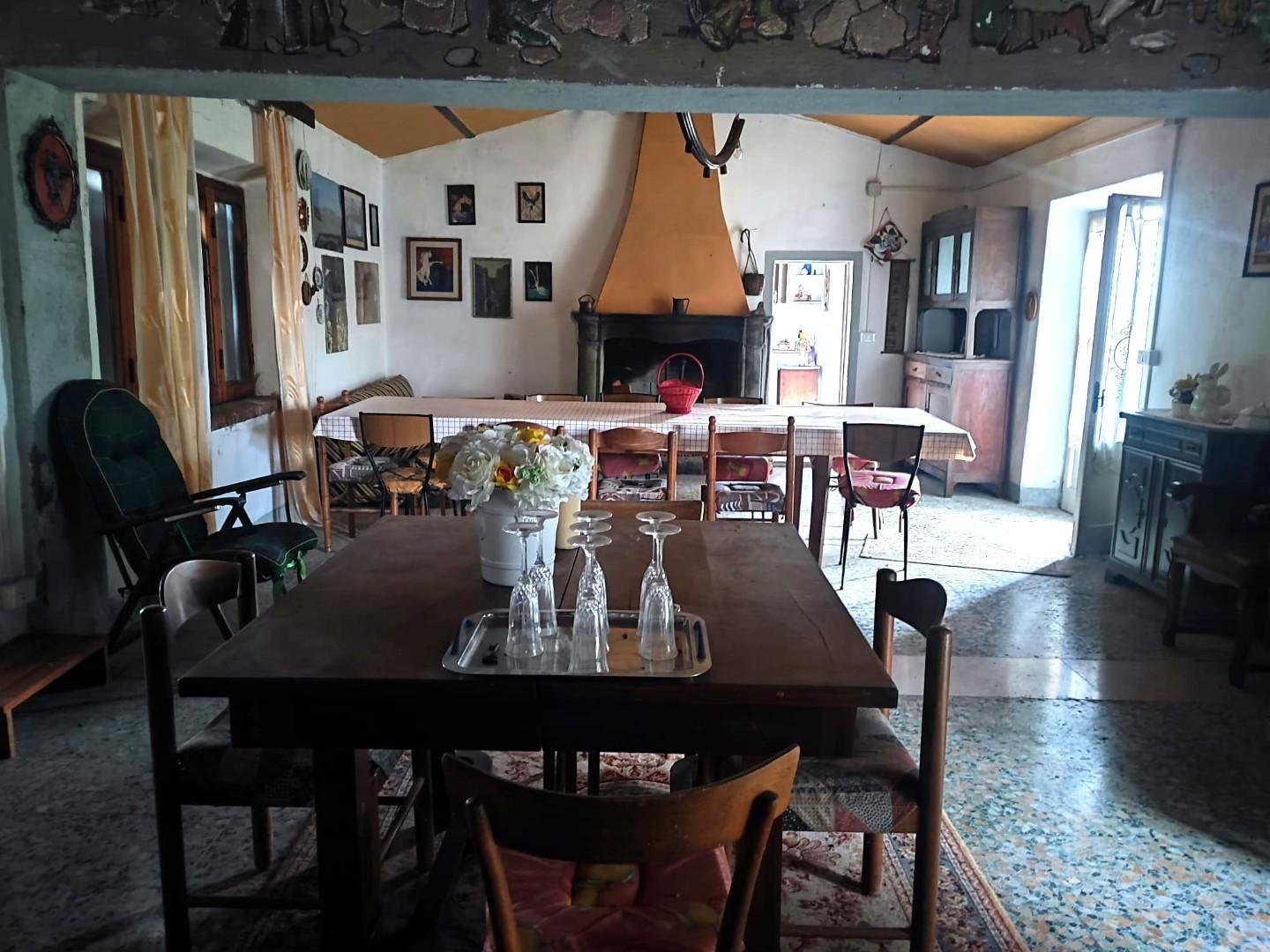 Immagine 23 di Porzione di casa in vendita  a Lajatico