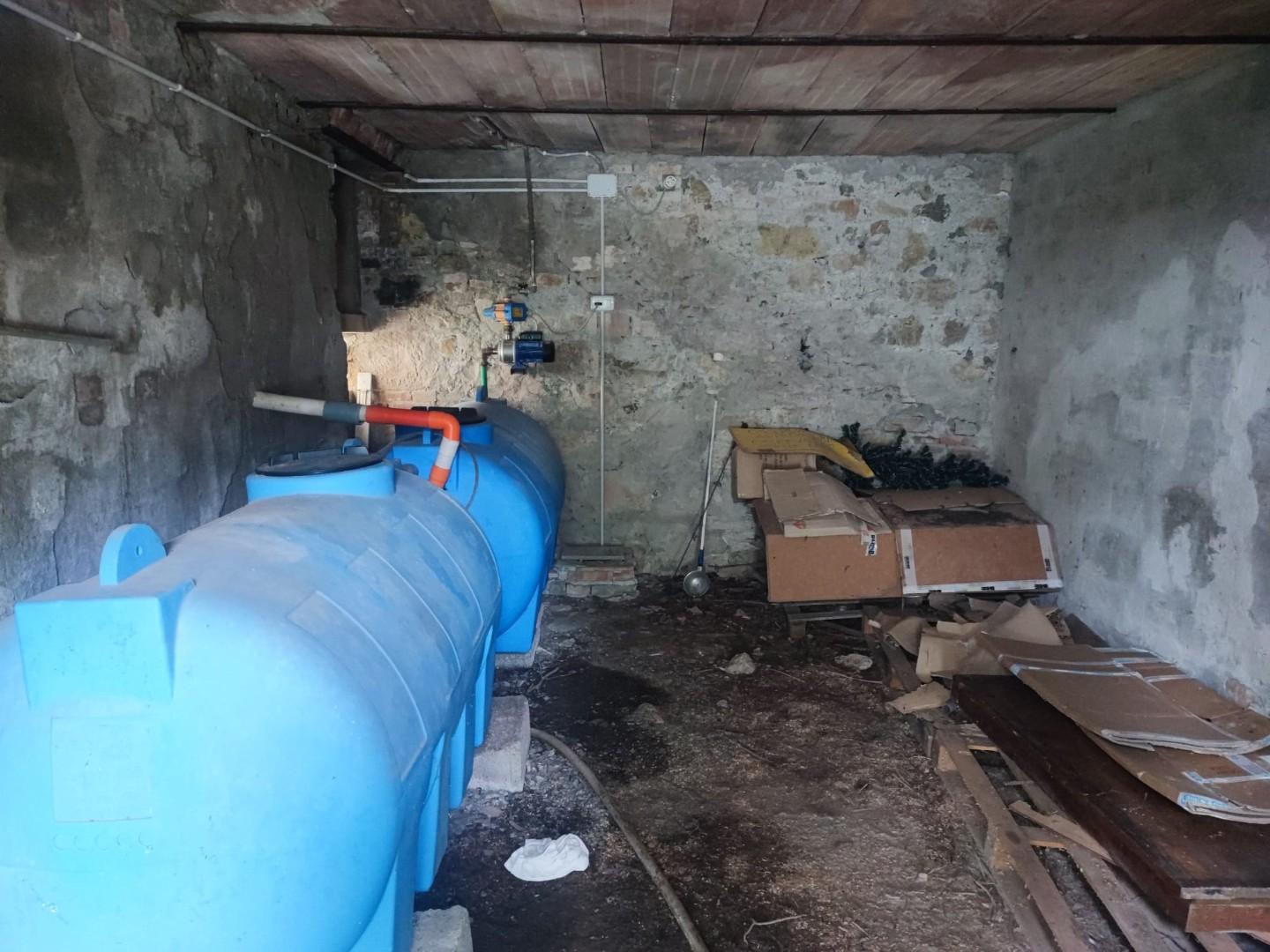 Immagine 35 di Porzione di casa in vendita  a Lajatico