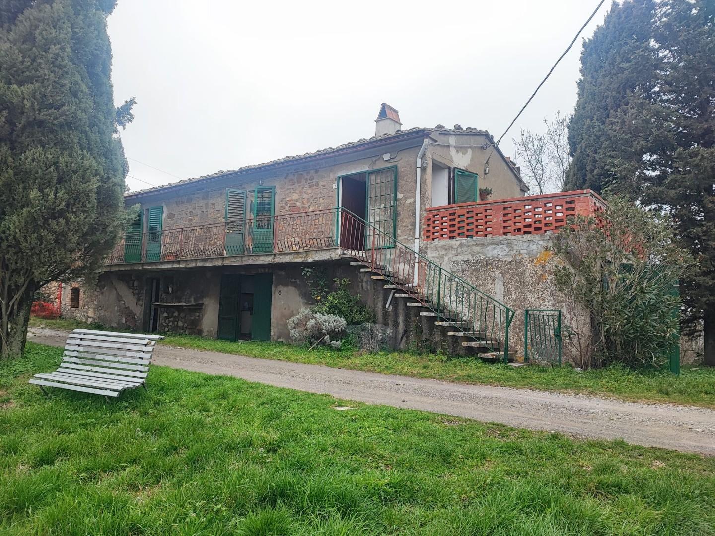 Immagine 31 di Porzione di casa in vendita  a Lajatico