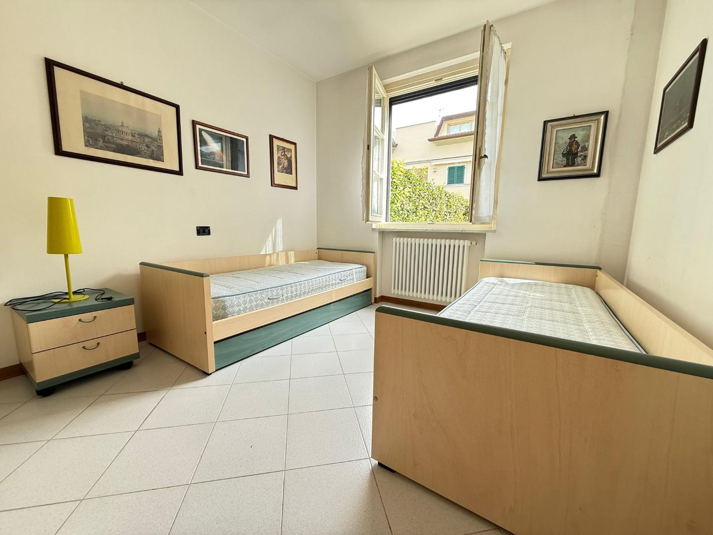 Immagine 4 di Appartamento in vendita  a Massa