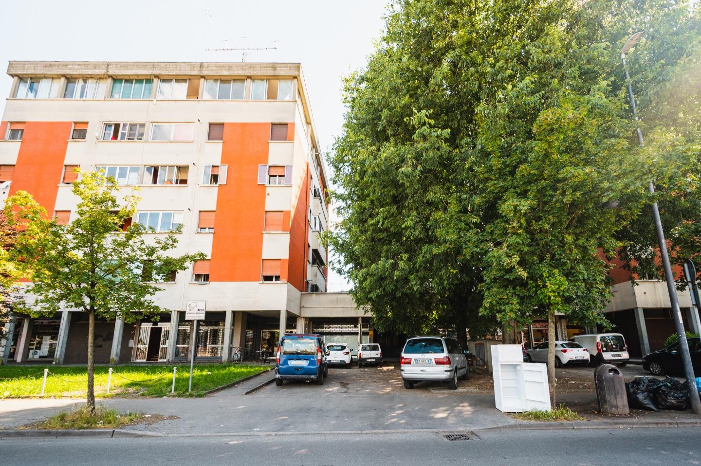 Immagine 12 di Appartamento in vendita  a Reggio Nell'emilia